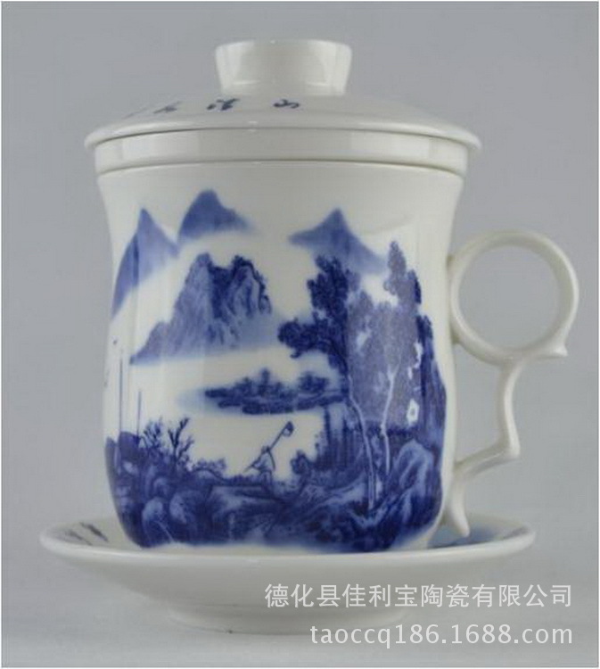 匠心独具，雅韵流长 德化佳利宝青花山水四件杯鉴赏